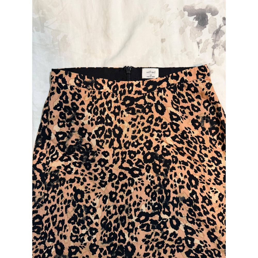 Wilfred Aritzia Leopard Print Midi Skirt Tan Black Animal Print Size 00 71211